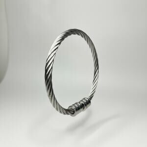Vintage Silver Tone Cable Wire Bangle Bracelet Fixed Magnetic Closure